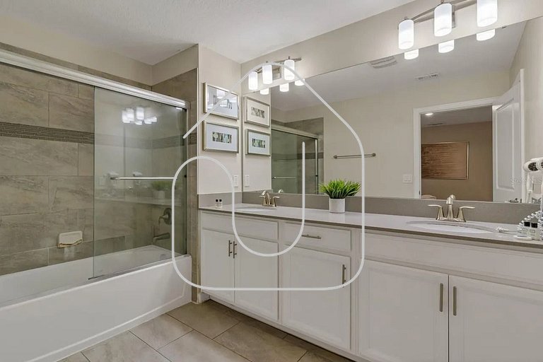 Disney Retreat 5BR w/ Pool – Sleeps 13