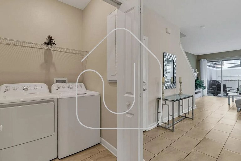 Disney Retreat 5BR w/ Pool – Sleeps 13