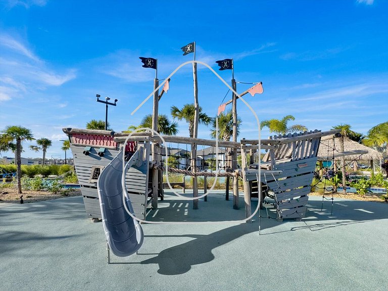 Disney Retreat 5BR w/ Pool – Sleeps 13