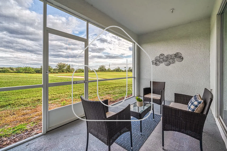 Modern condo in Champions Gate