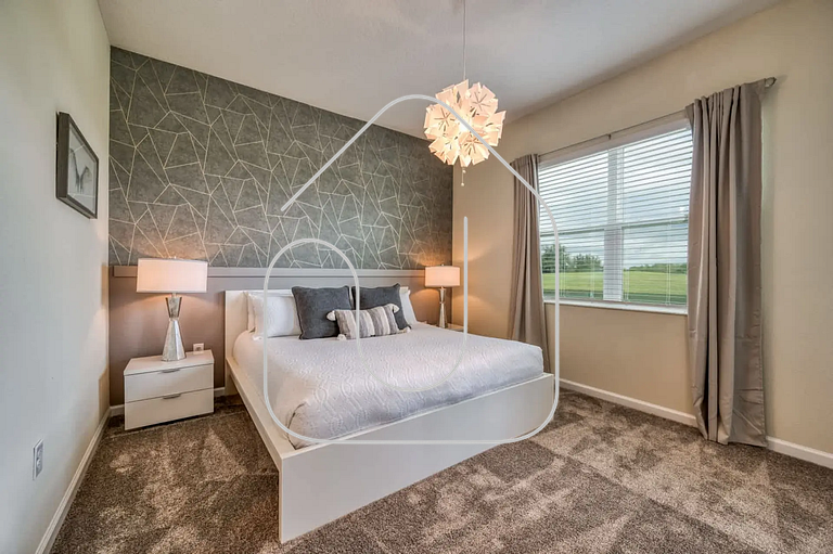 Modern condo in Champions Gate