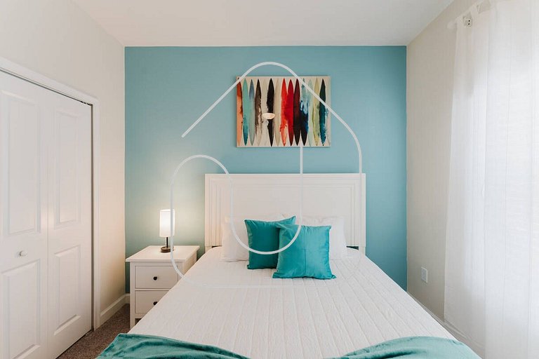 5-Bedroom House with Private Pool