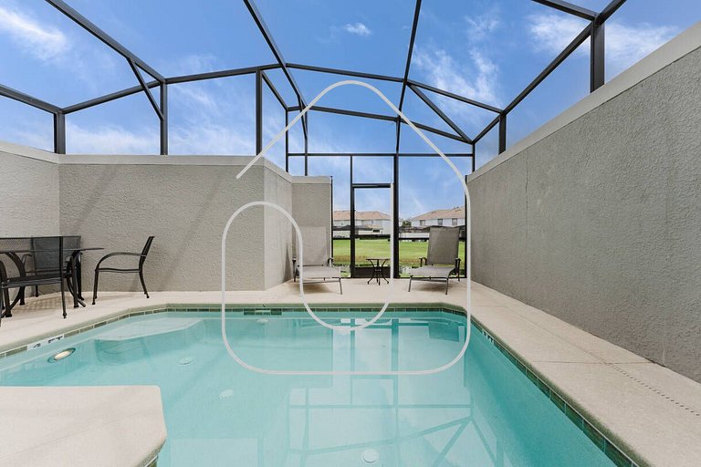 5-Bedroom House with Private Pool