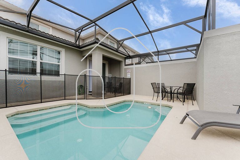 5-Bedroom House with Private Pool