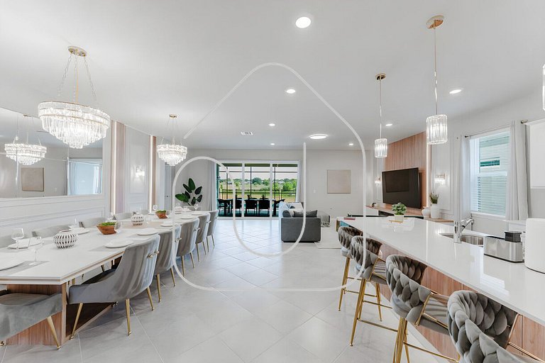 Luxury 8BR Villa with Private Pool near Disney