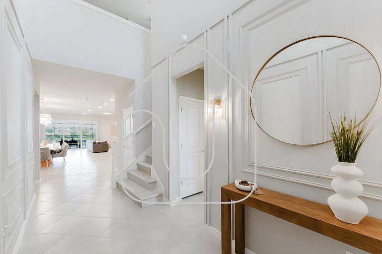 Luxury 8BR Villa with Private Pool near Disney