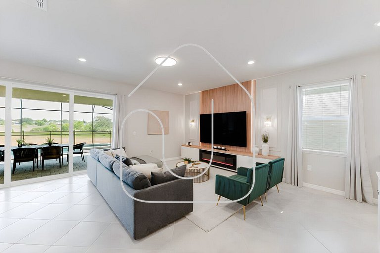 Luxury 8BR Villa with Private Pool near Disney