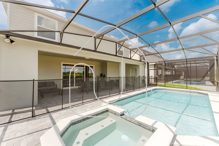 Luxury 8BR Villa with Private Pool near Disney