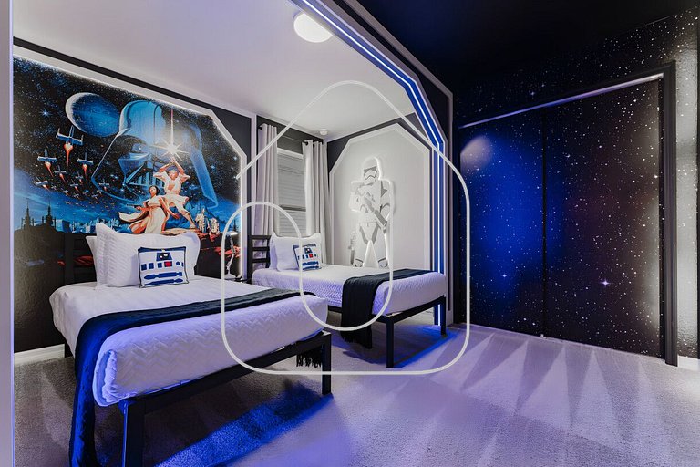 Luxury 8BR Villa with Private Pool near Disney