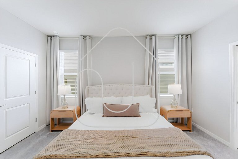 Luxury 8BR Villa with Private Pool near Disney