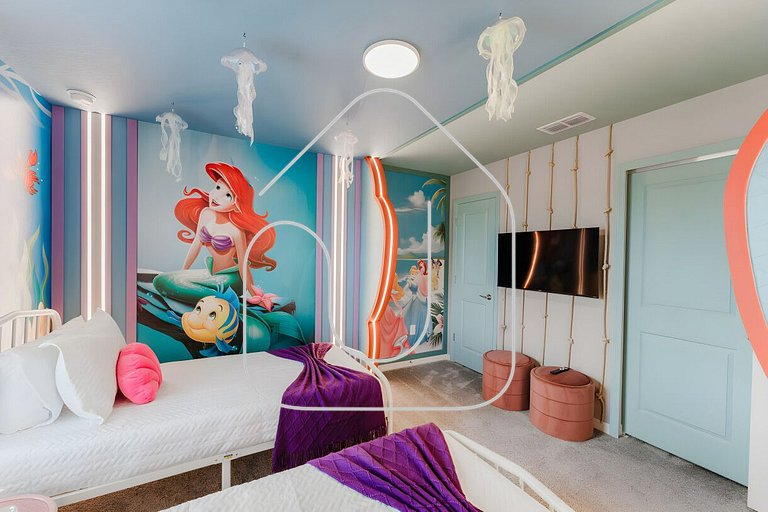 Luxuosa Casa 8 Quartos com Piscina perto da Disney