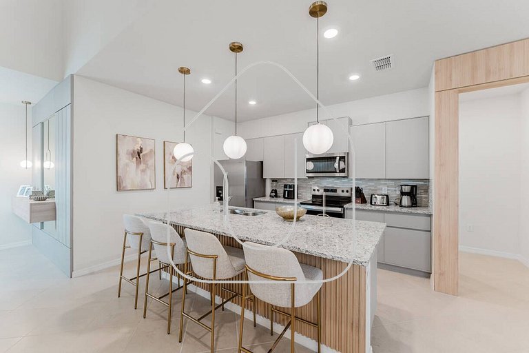 7BR Disney Home with Private Pool