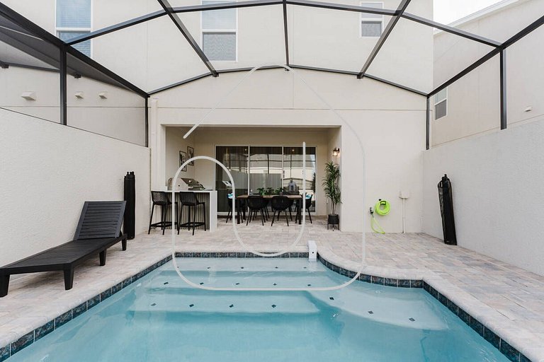 Luxury 6BR Villa near Disney with Pool