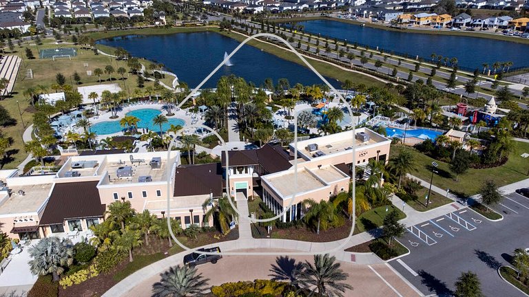 Luxury 6BR Villa near Disney with Pool