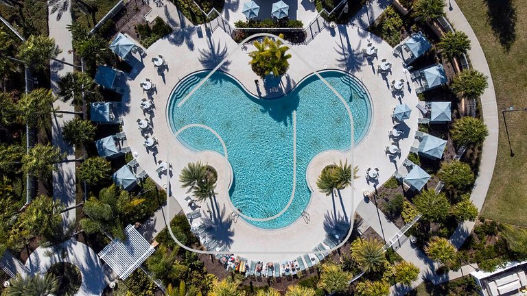 Luxury 6BR Villa near Disney with Pool