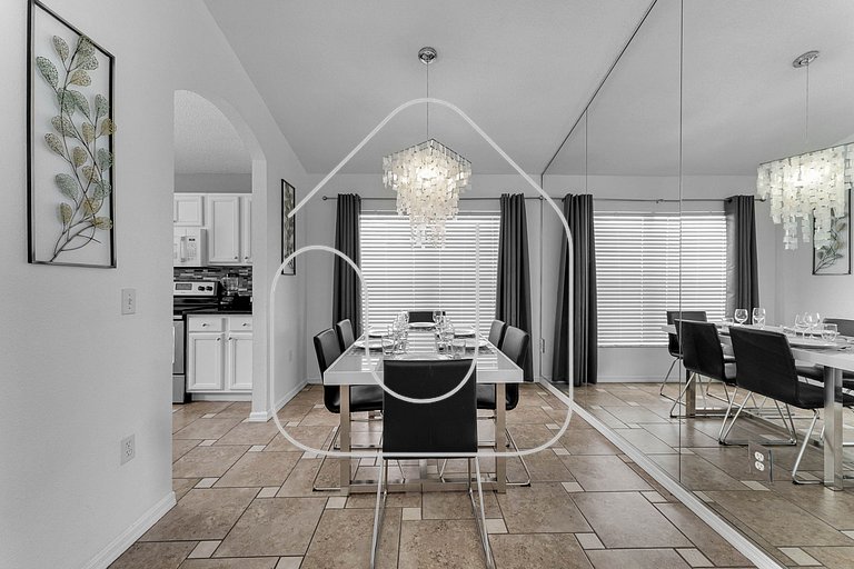 Lake View Home w/ Private Pool & 5BR – Near Disney