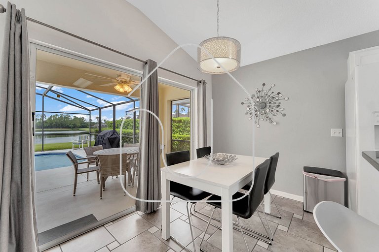 Lake View Home w/ Private Pool & 5BR – Near Disney