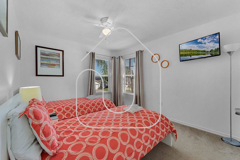 Lake View Home w/ Private Pool & 5BR – Near Disney