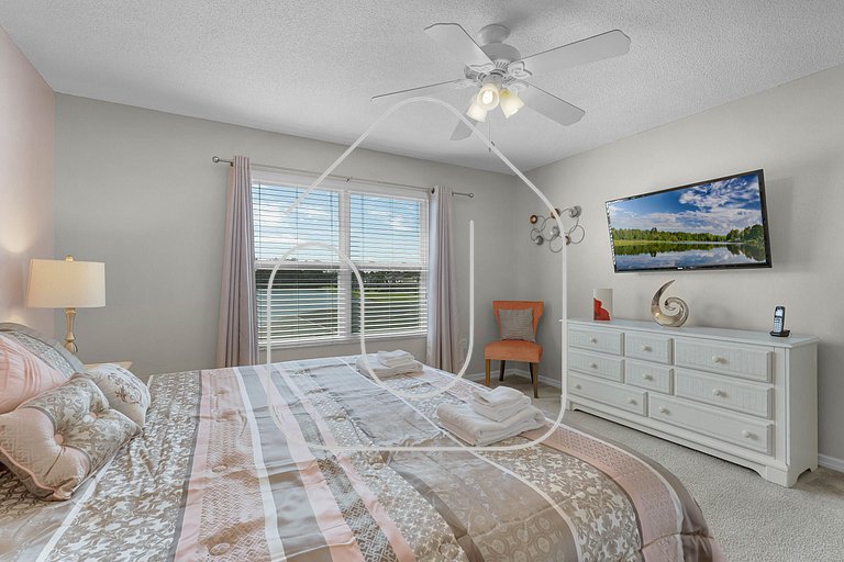 Lake View Home w/ Private Pool & 5BR – Near Disney