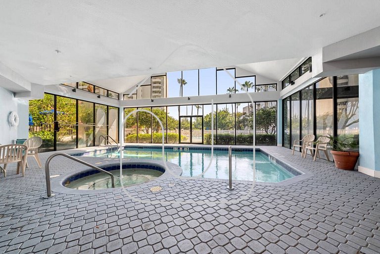 Enclave Studio – Pools, Gym & Great Location