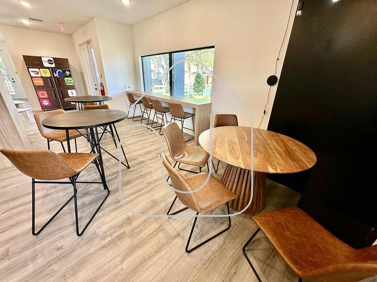 Casa 3 Quartos no The Hub com Piscina e Lazer