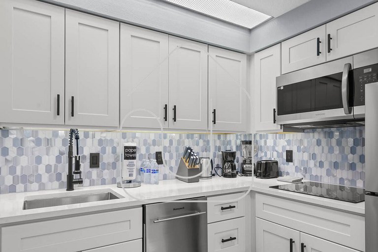 StaySky Orlando, Family Suite w/ Kitchen