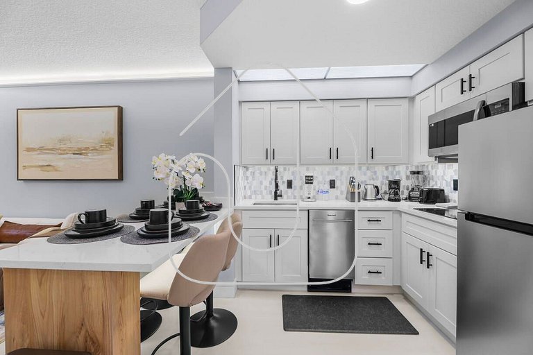 StaySky Orlando, Family Suite w/ Kitchen