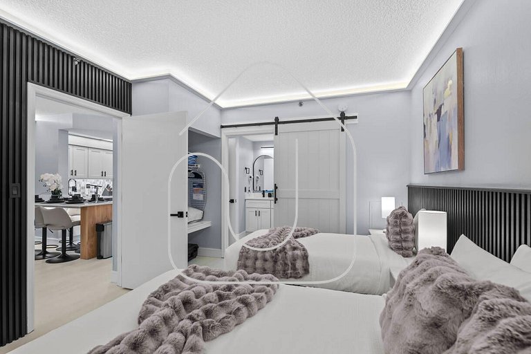 StaySky Orlando, Family Suite w/ Kitchen