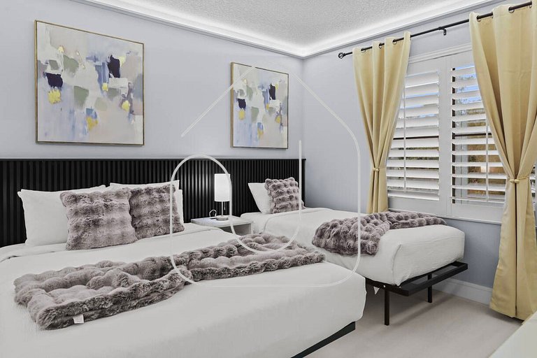 StaySky Orlando, Family Suite w/ Kitchen