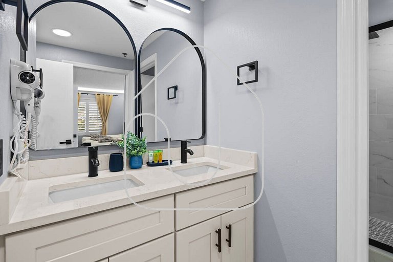 StaySky Orlando, Family Suite w/ Kitchen