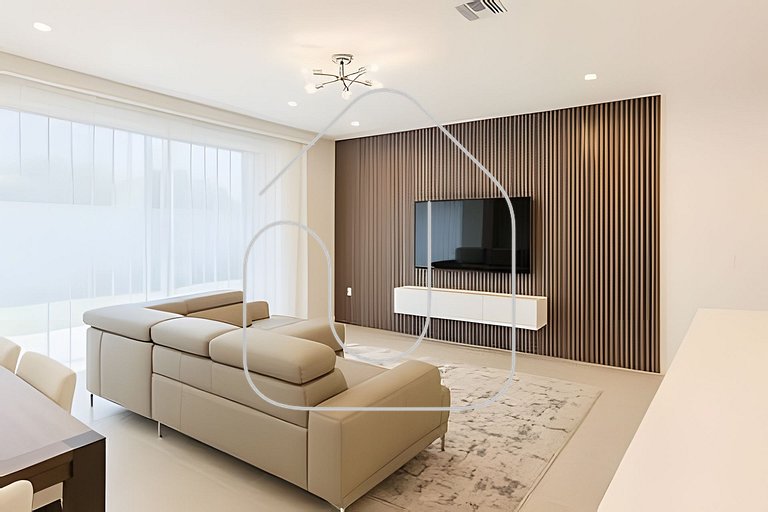 6BR Solara Villa with Pool, Themed Rooms