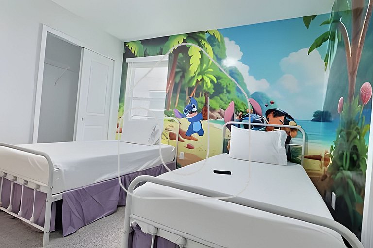 6BR Solara Villa with Pool, Themed Rooms