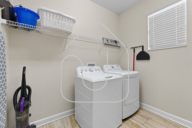 Storey Lake 6BR Villa w/ Private Pool & Spa