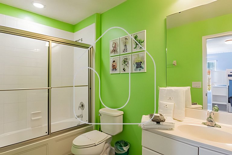 Solterra 6BR, 4 enSuites, Pool & Game Room