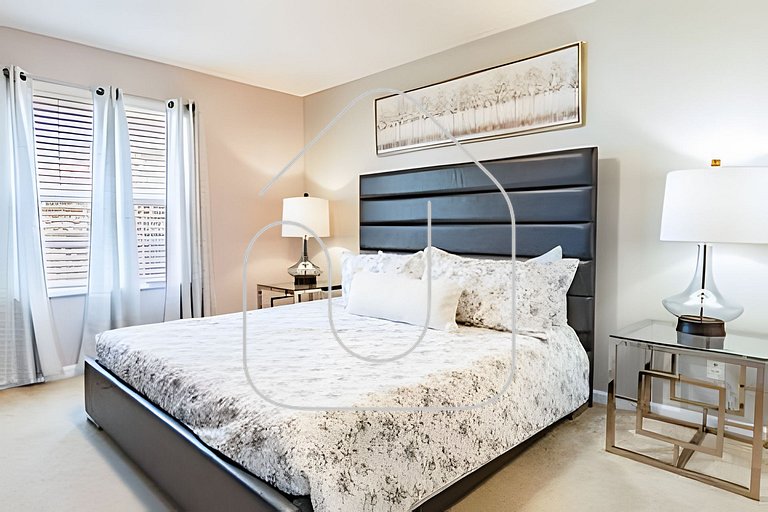 Solterra 6BR, 4 enSuites, Pool & Game Room