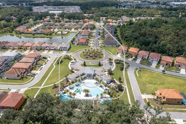 Family Home w/ Pool 9BR Near Disney