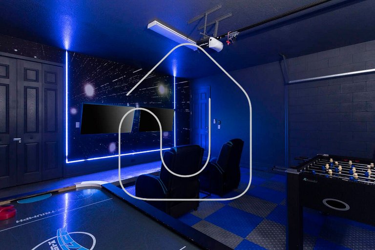 Family Home w/ Pool 9BR Near Disney