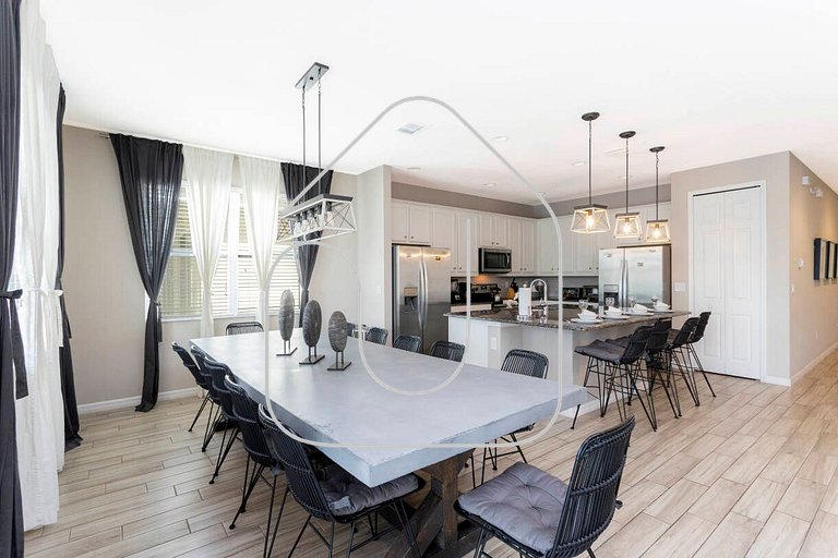 Family Home w/ Pool 9BR Near Disney