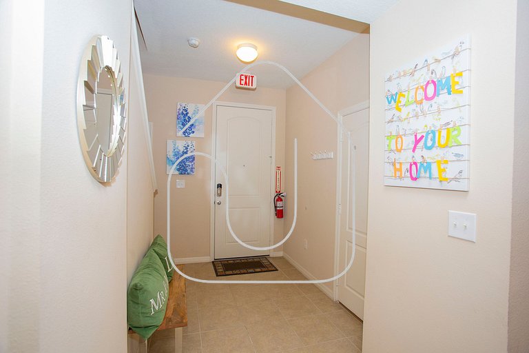 Compass Bay – Family Comfort & Resort Amenities