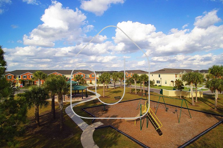 Compass Bay – Family Comfort & Resort Amenities