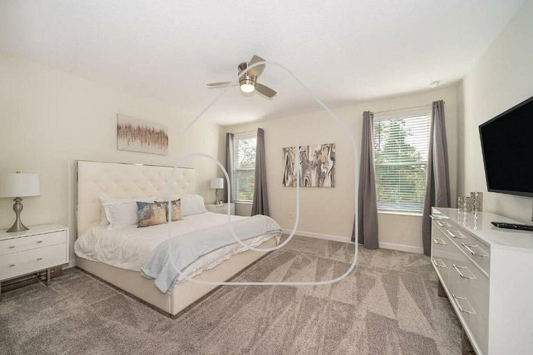 Luxo com 6 Quartos e Piscina! – Storey Lake