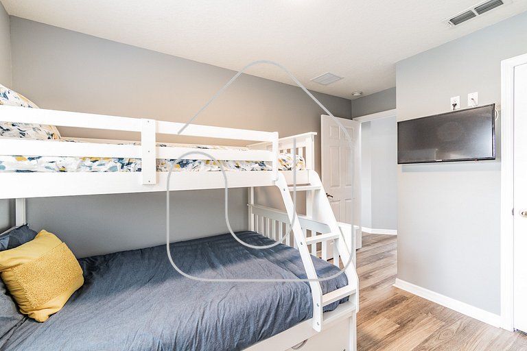 Casa Moderna 3Q c/ Piscina Aquecida – 10min Disney