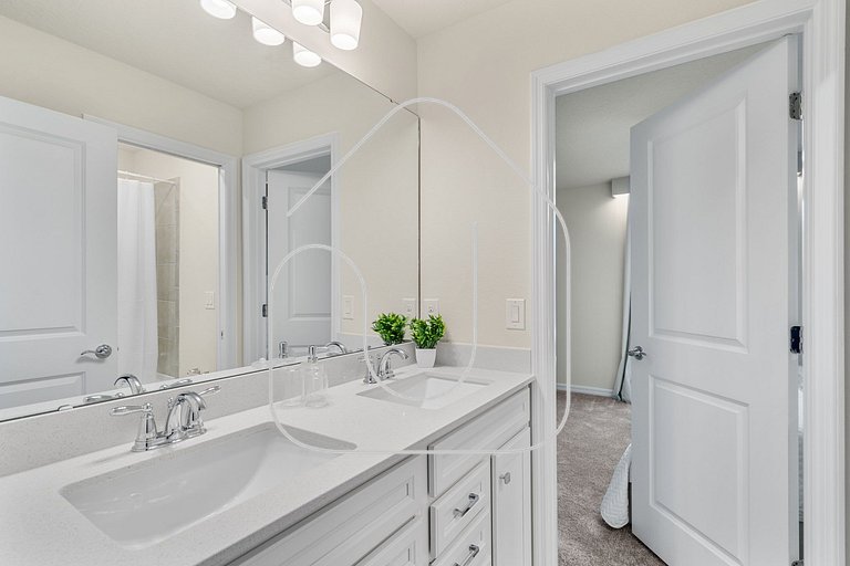 Luxury 10BR w/ Pool, Theater & Game Room