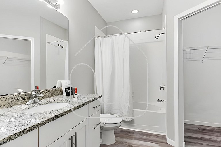 Magical 4-BR Themed House Condo22101