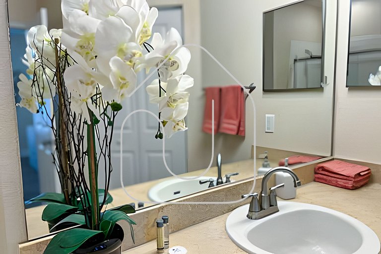 Cozy 4BR Home 5 Miles from Disney - 7105