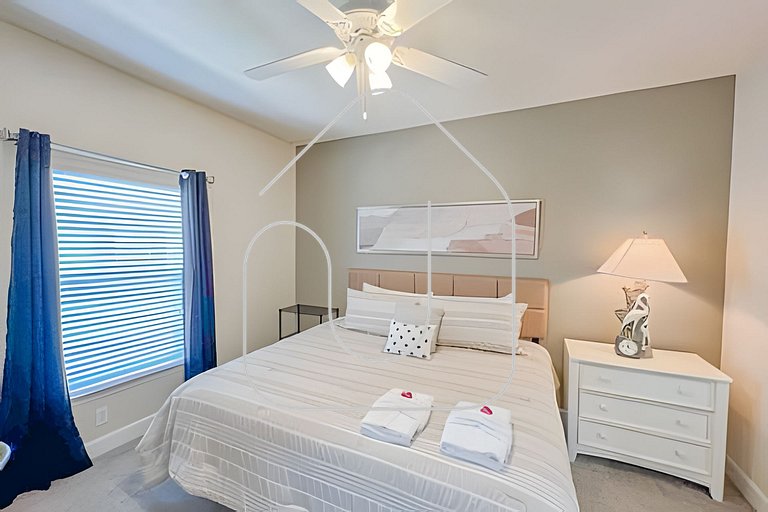 Cozy 4BR Home 5 Miles from Disney - 7105