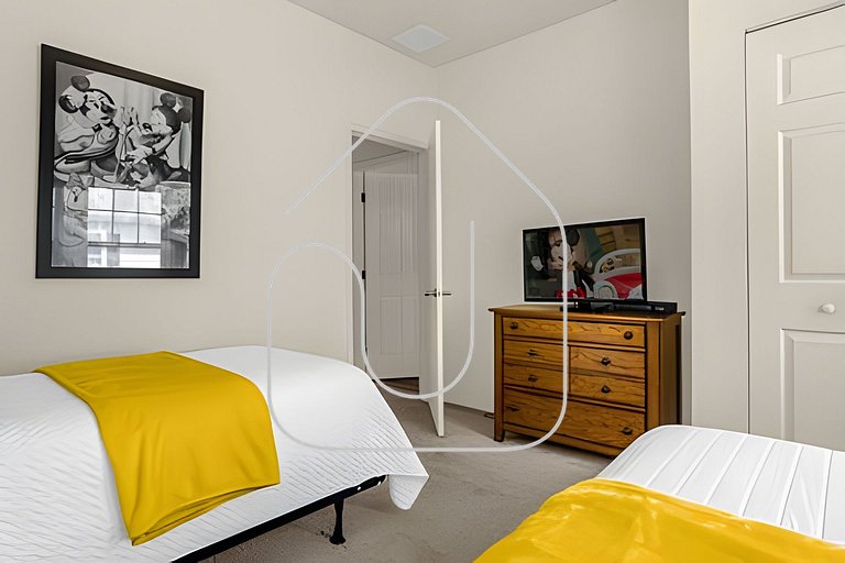 Disney 4-Bed Home Thematic Rooms - 11105