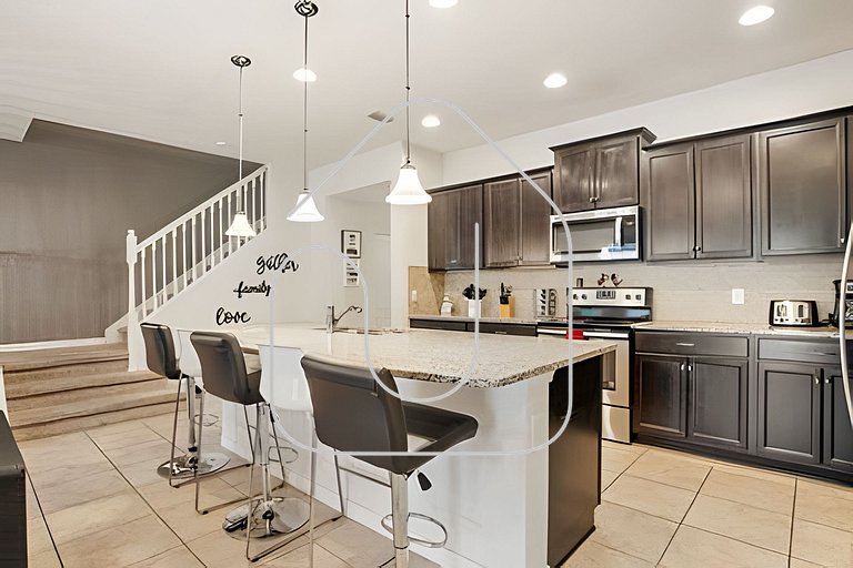 Cozy 5BR Oasis w/Pool in Orlando