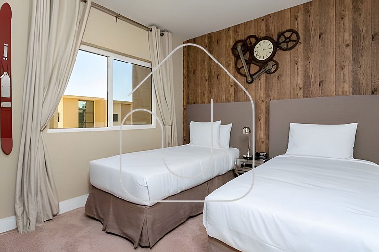 Charming 3BR Home-7527