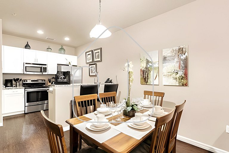 3BR Home Near Disney Parks - 19106